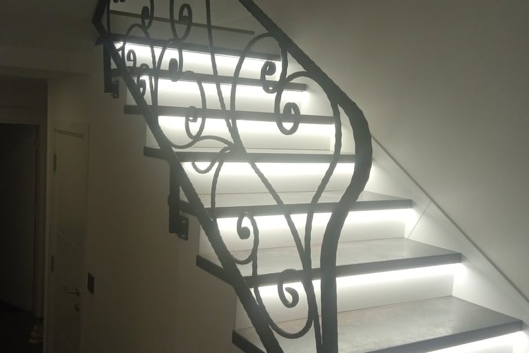 Kovani gelender Kragujevac, izrada, farbanje, montaza