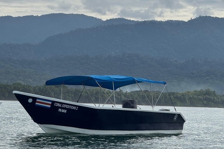 Boat Coral Expeditions Costa Rica