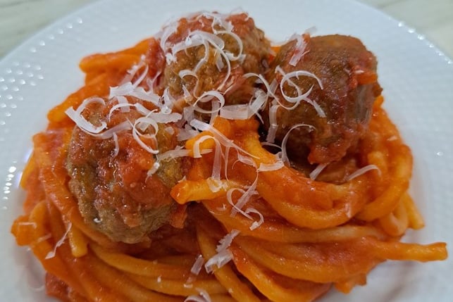 Spaghetti and meatballs