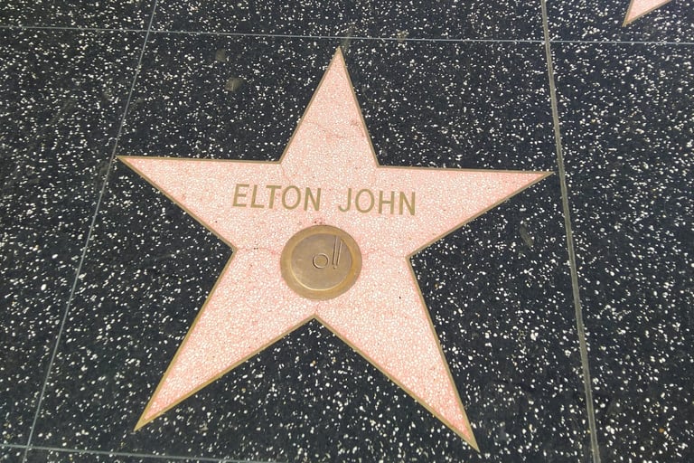 Stella di Elton John lungo la Walk of Fame