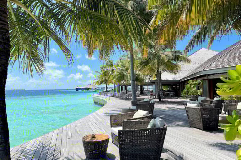 Hurawalhi Maldives canneli restaurant outdoor