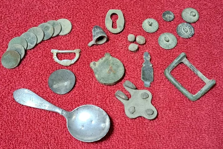 sterling silver spoon from early 1800<s