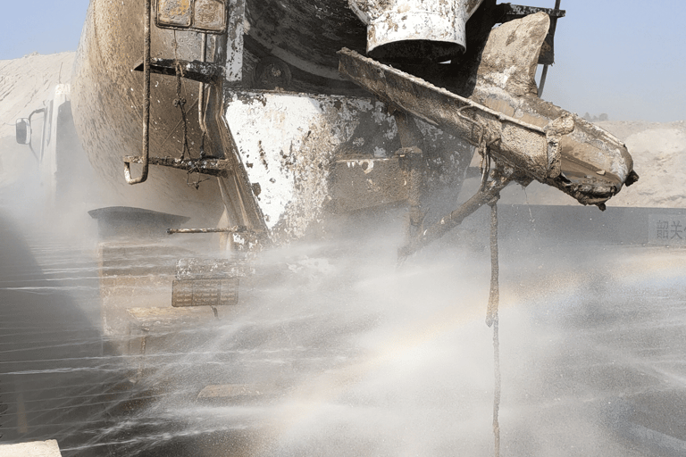 Engineering vehicle washing machine wheel and underbody washing with high-pressure jets