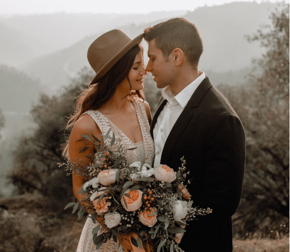 Fotografía de Boda Honesta: Más Allá de las Poses Durante años, la fotografía de boda se ha asocia