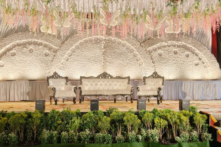 Beautiful event decoration for weddings and receptions in Kondhwa Pune