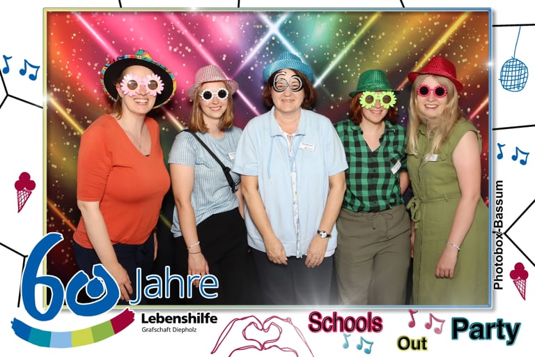 Drucklayout Schools out Party Lebenshilfe Grafschaft Diepholz