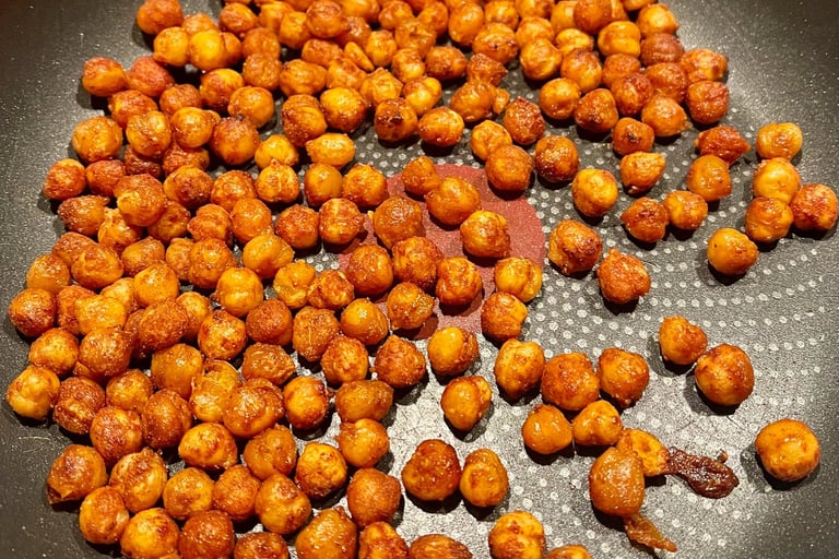 Pois chiches croustillants. Crédit photo Terres & Graines