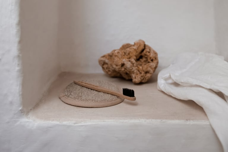 A French Mediterranean bathroom, no fixtures emphasised.