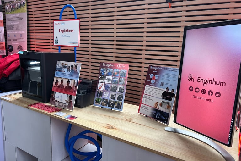 Asesoramiento tecnológico, espacio expositivo