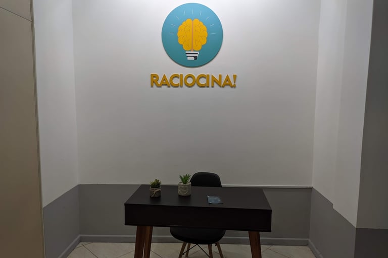 recepção de uma empresa de reforço escolar