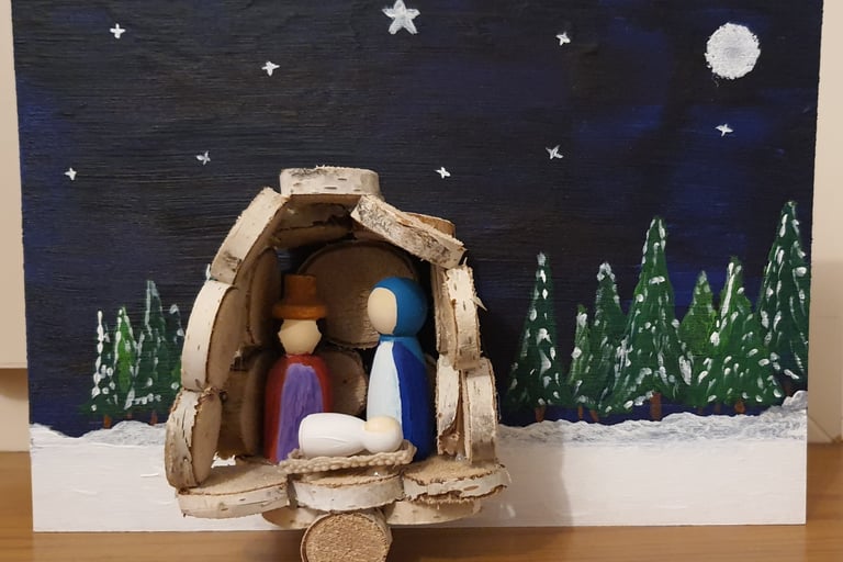 Réf : NAT241112. Grotte et montagne. Bois, 30x21. 45€.