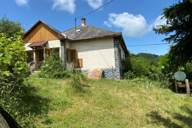 Haus mit Panorama Nordungarn