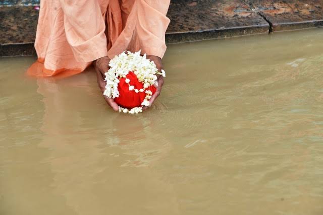 Asthi Visarjan in Kashi
