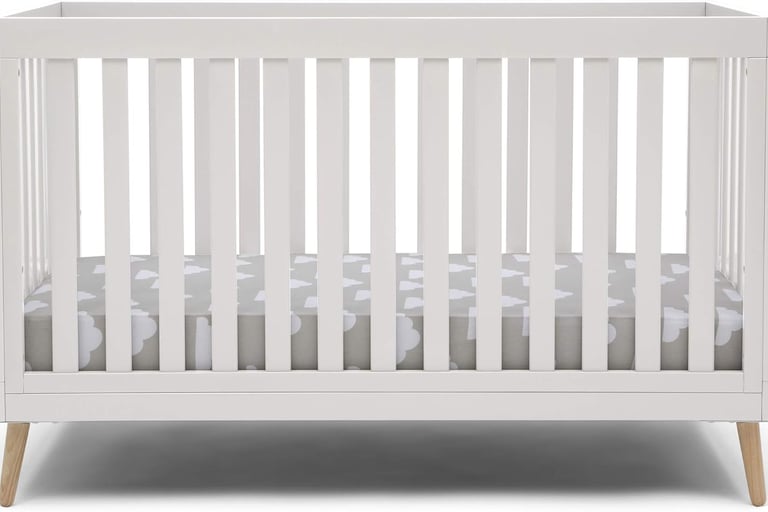 White convertible crib