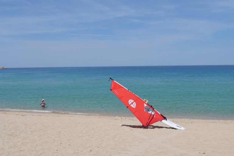 Photo de l'école de planche à voile en corse, à Lozari