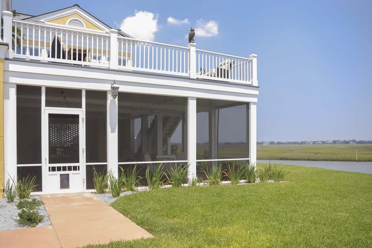 Aluminum screen porch waterfront home in Charleston, SC