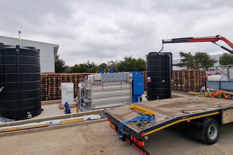 HIAB Crane Lift Grantham Newark Lincoln Spalding Sleaford London Nottingham Cambridge Peterborough