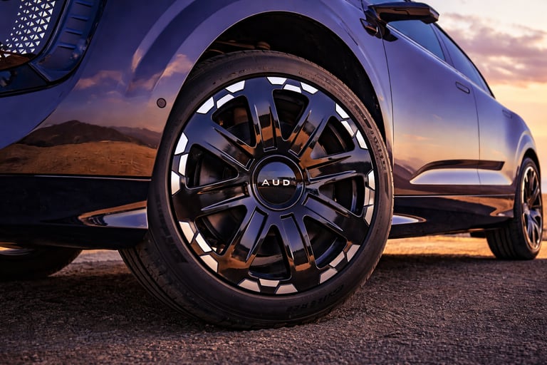 Roda do AUDI E7X com design moderno em SUV elétrico de alto desempenho
