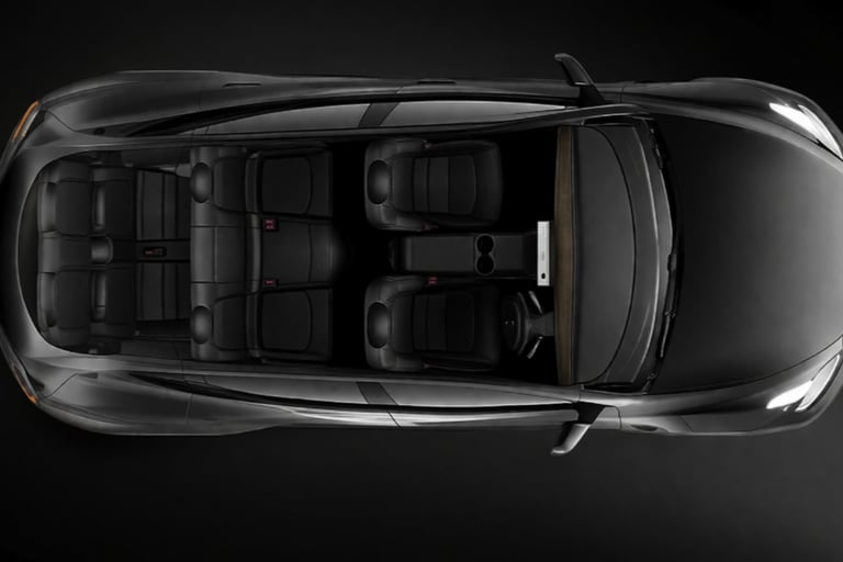 carro 7 lugares interior vista superior com três fileiras de bancos configuradas