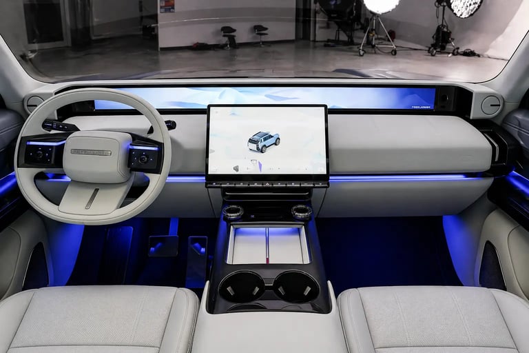 Interior do Freelander 8 maior que o Defender com painel digital e tecnologia chinesa avançada