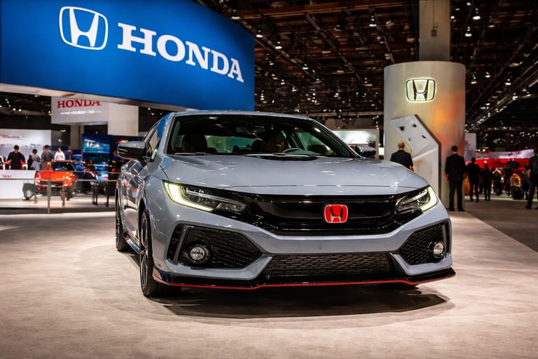 Honda Civic 2027 apresentado em evento da Honda com nova geração híbrida