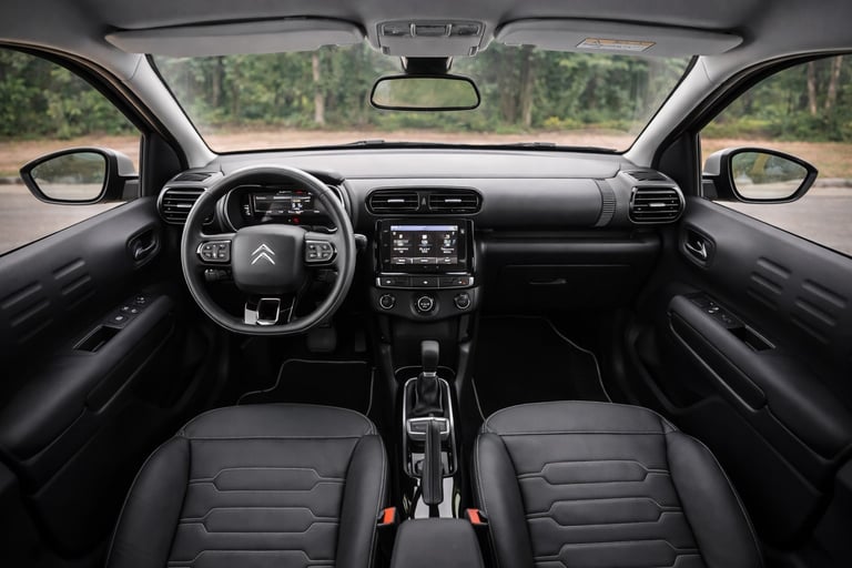 interior do Citroën C4 Cactus 2019 mostra tecnologia e conforto que surpreendem pelo preço
