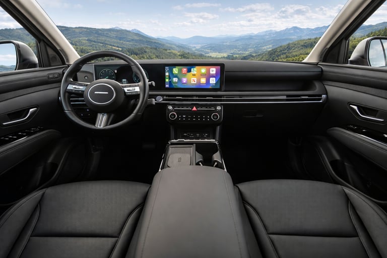 Interior do Hyundai Tucson 2027 com painel digital e central multimídia moderna