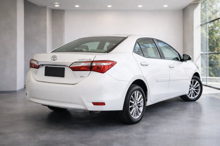 toyota-corolla-2016-automatico-traseira-branco