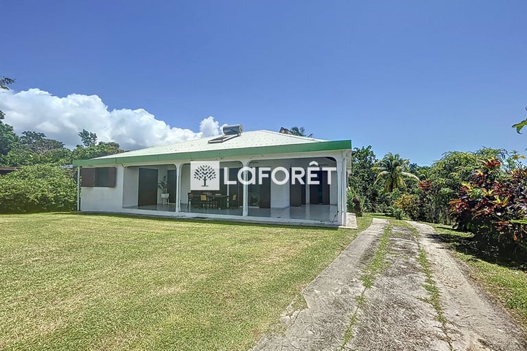 Maison sous offre Laforêt Guadeloupe Baie Mahault