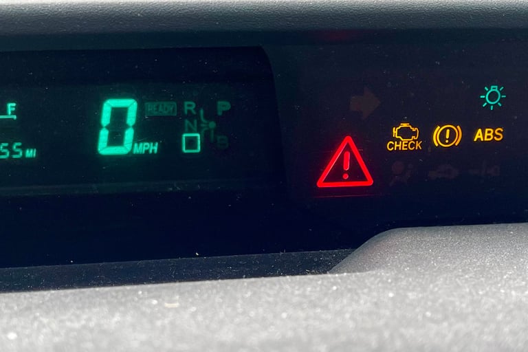 Prius hybrid battery trouble warning light red triangle of death GoGoHybridBattery.com 