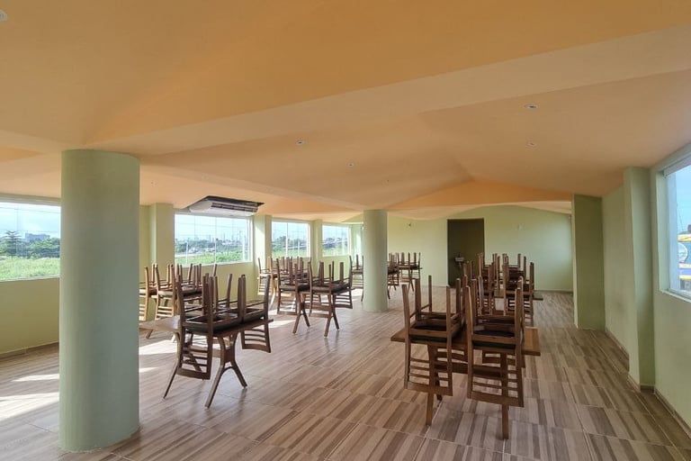 Foto da obra vista interior finalizada, Área comercial, CEASA-PE.