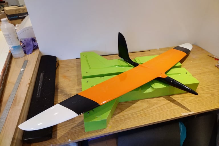 Gecko 60 DP flying wing designed by Jonathan Wells Practicalrc.comGecko60DP