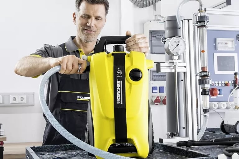 karcher tecnico reparando
