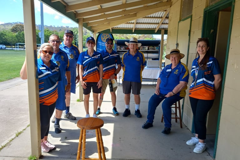 RCQ Members relax with Jerrabomerra helpers