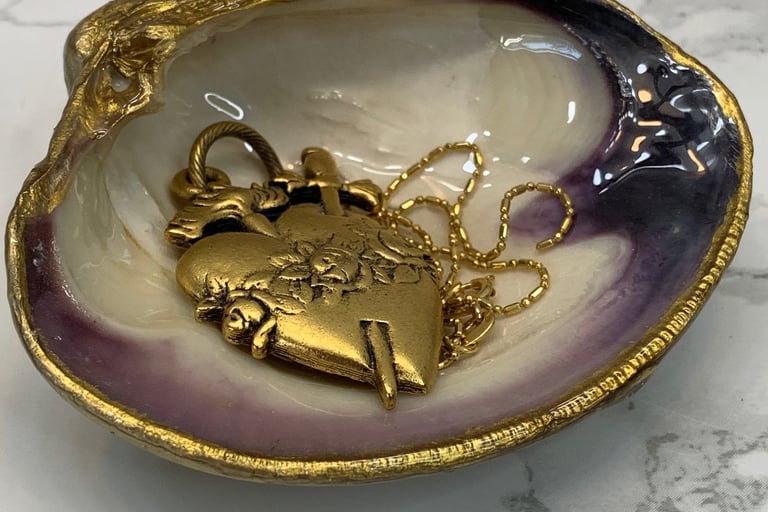 Seashell Jewelry Dish With Gold Leaf Paint. 