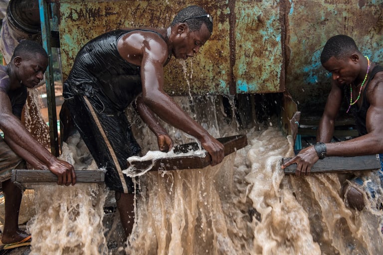 men sourcing for rough diamonds