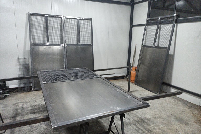 izrada metalnih vrata, metalna vrata po meri, sigurnorna vrata, kragujevac, beograd