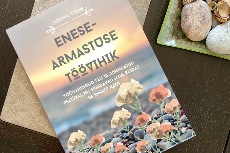 Enesearmastuse Töövihik Soul Sisters Tarot