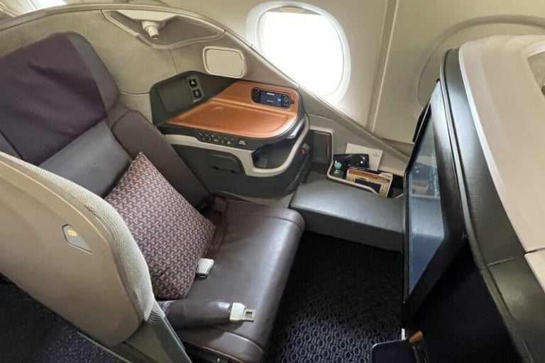 Singapore Airlines Boeing A380 business class cabin
