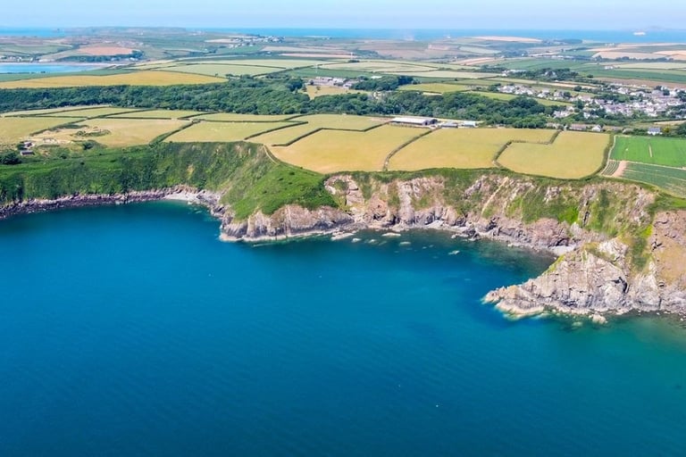 Lindsway Bay, St Ishmael's Pembrokeshire