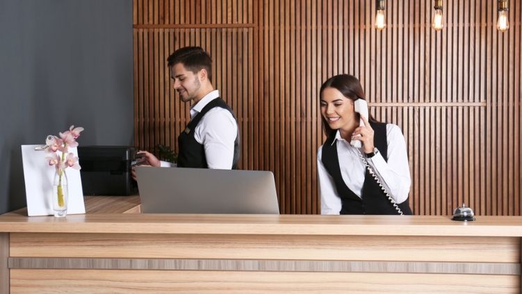 Sistema Hotelero con facturacion