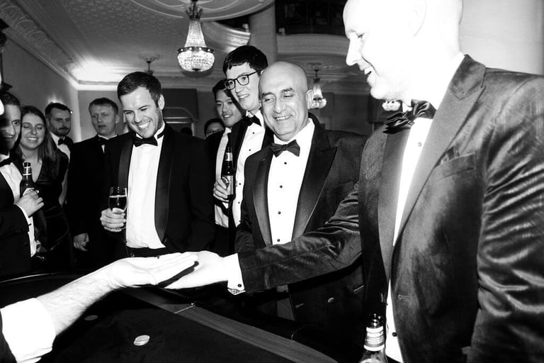 after-dinner-magician-gala-