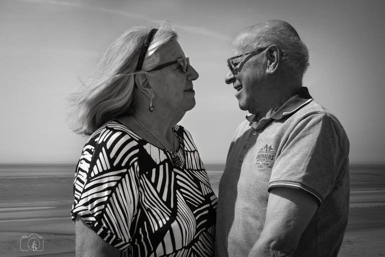Koppelfotoshoot aan het strand