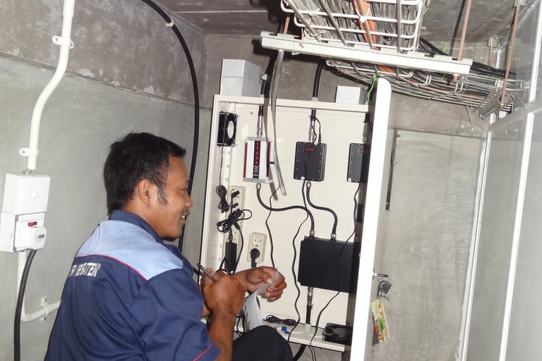 Telecommunication Combiner GSM 3G Wifi 5G