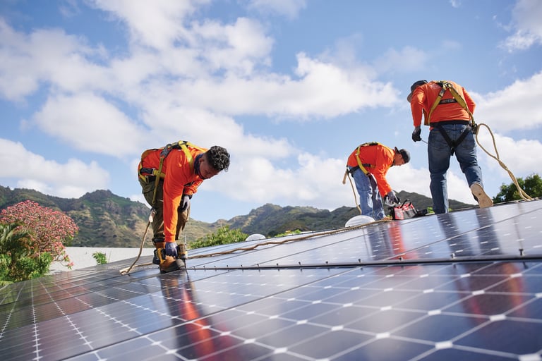 Instalasi Solar Panel