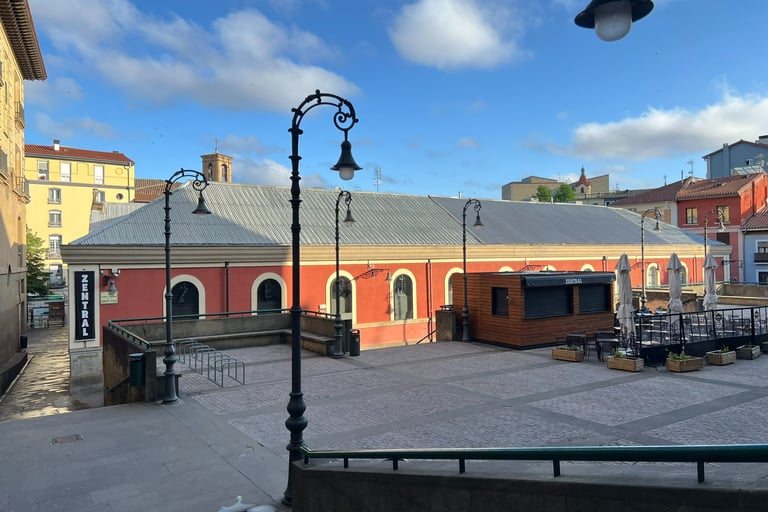 daybreak at Mercado de Santo Domingo