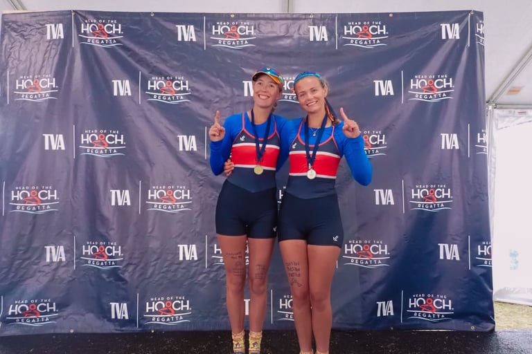 Anna and Maija with GOLD medals on the 2025 Hooch podium