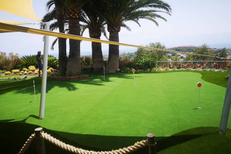Luxury artificial grass putting green Marbella - landscaping Marbella