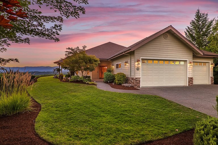 Le Blanc Residence 2,300 s.f.  in Grants Pass, OR
