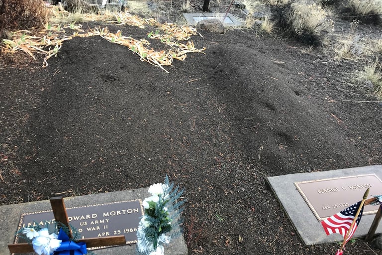 Couple of Graves in Sisters Oregon